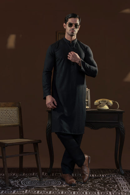 Black Design Kurta Pajama